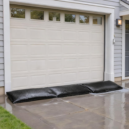 VEVOR Flood Barrier, 10-Pack, 5 × 0.7 ft Water-Activated Sandless Bags with Bucket