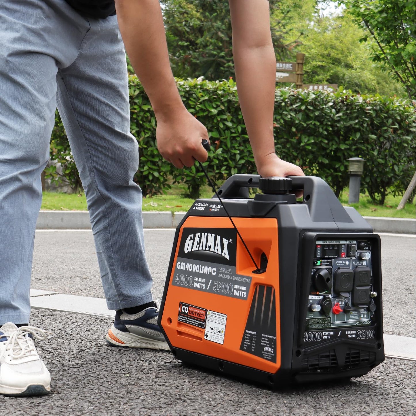 GENMAX Generator，EPA Compliant, Eco-Mode Feature, Ultra Lightweight for Backup Home Use & Camping